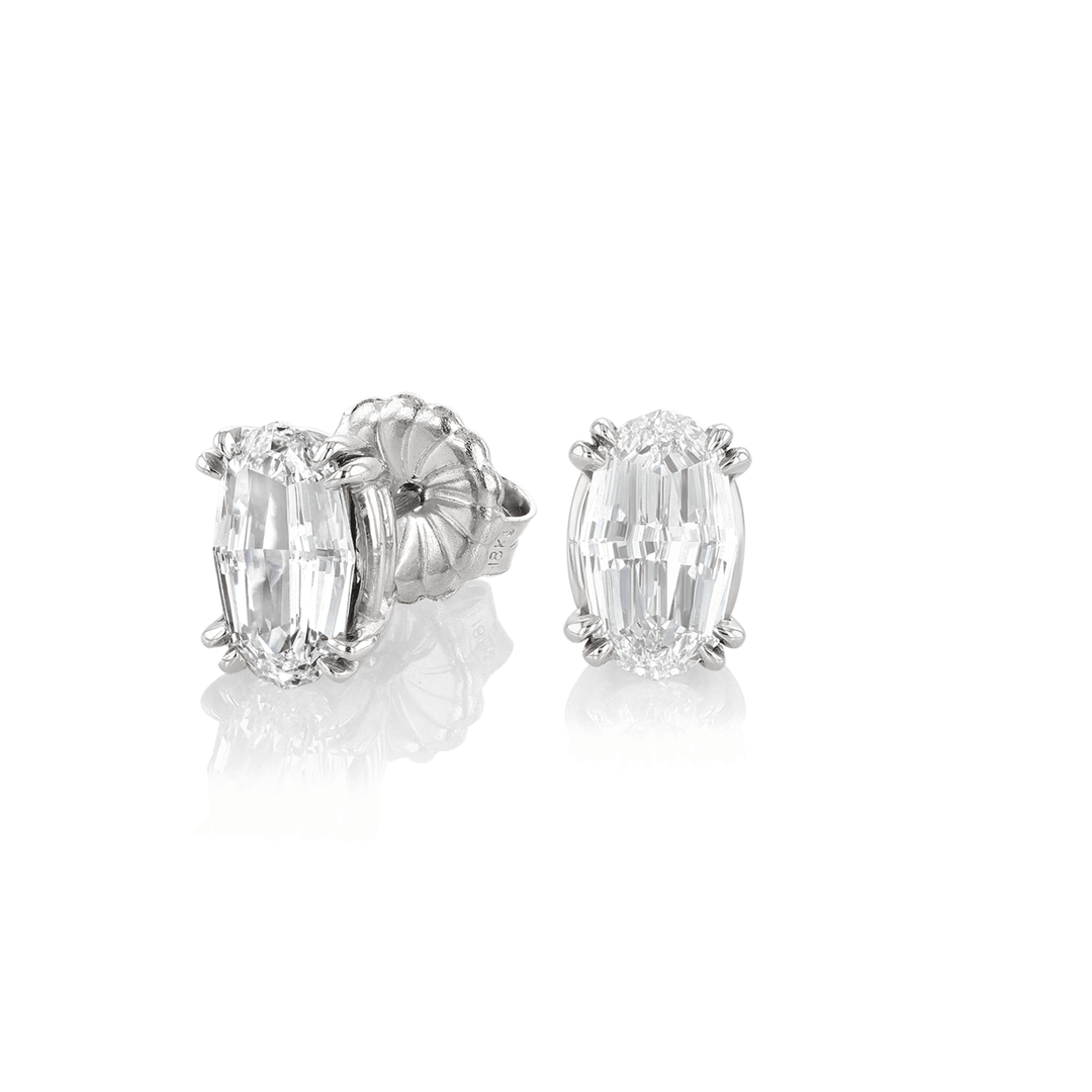 18k White Gold and 2.12 Total Weight Oval Diamond Earrings