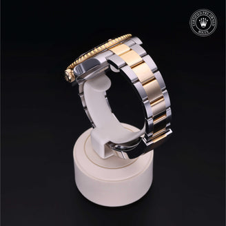 Submariner Date M116613LN-0001