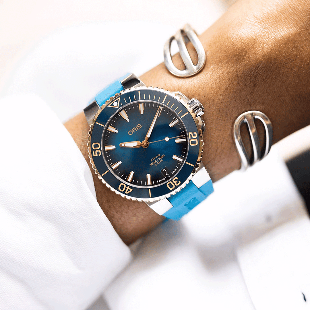 Oris Aquis Date 41.5mm Calibre 400 Blue Dial