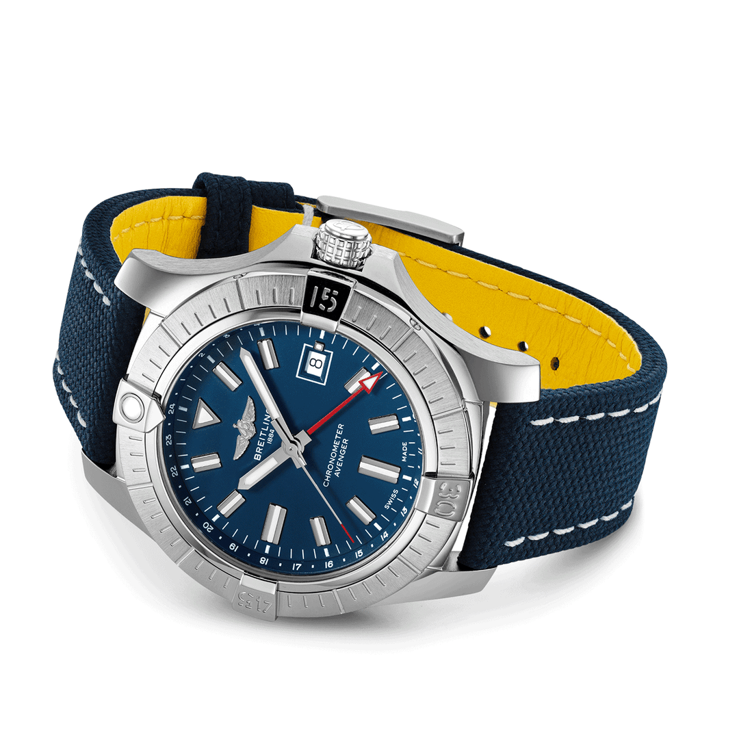 Breitling Avenger Automatic GMT 45 #A32395101C1X1