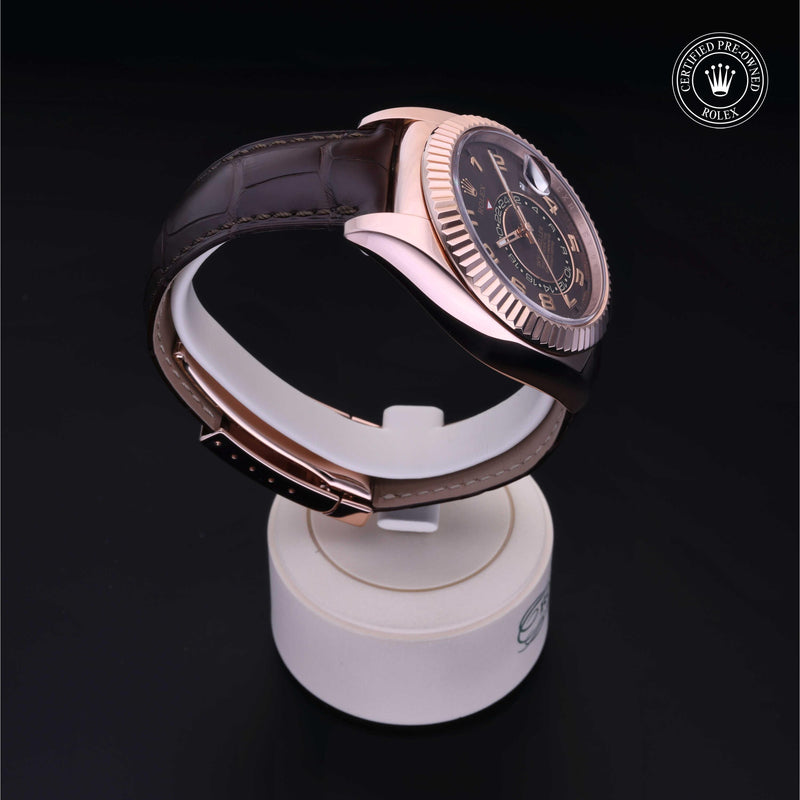 Sky-Dweller M326135-0001