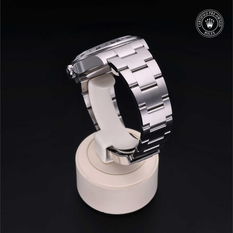 Explorer II M226570-0001
