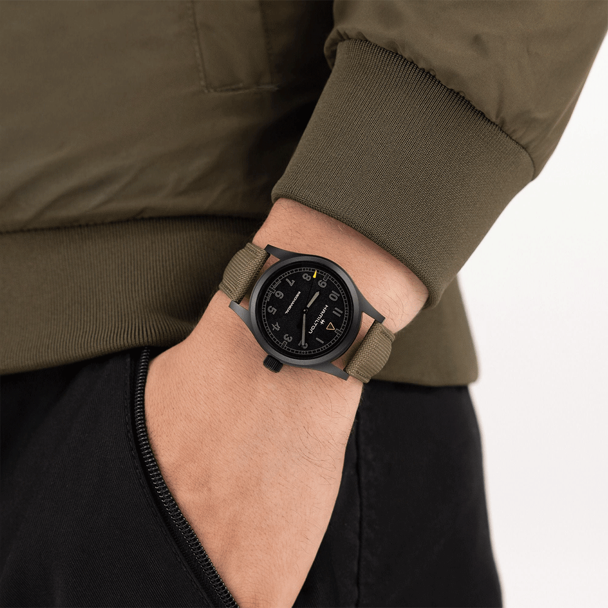 Hamilton Khaki Field Mechanical 38mm Call of Duty Modern Warfare 4 H69469930