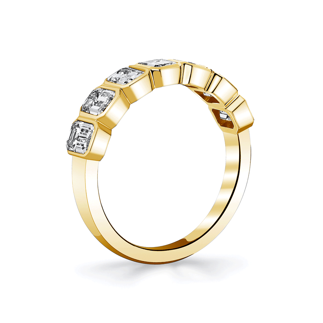 18K Yellow Gold Diamond Emerald Cut 2.75 Total Weight Band