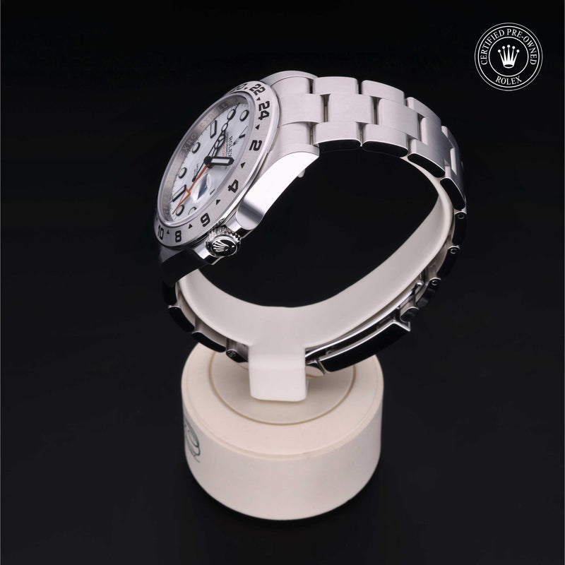 Explorer II M226570-0001