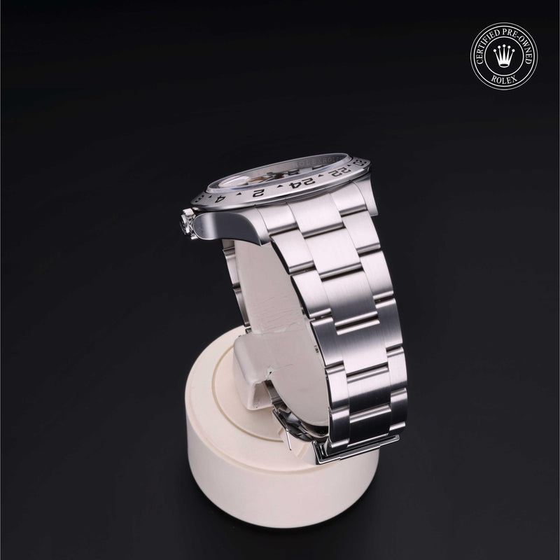 Explorer II M226570-0001