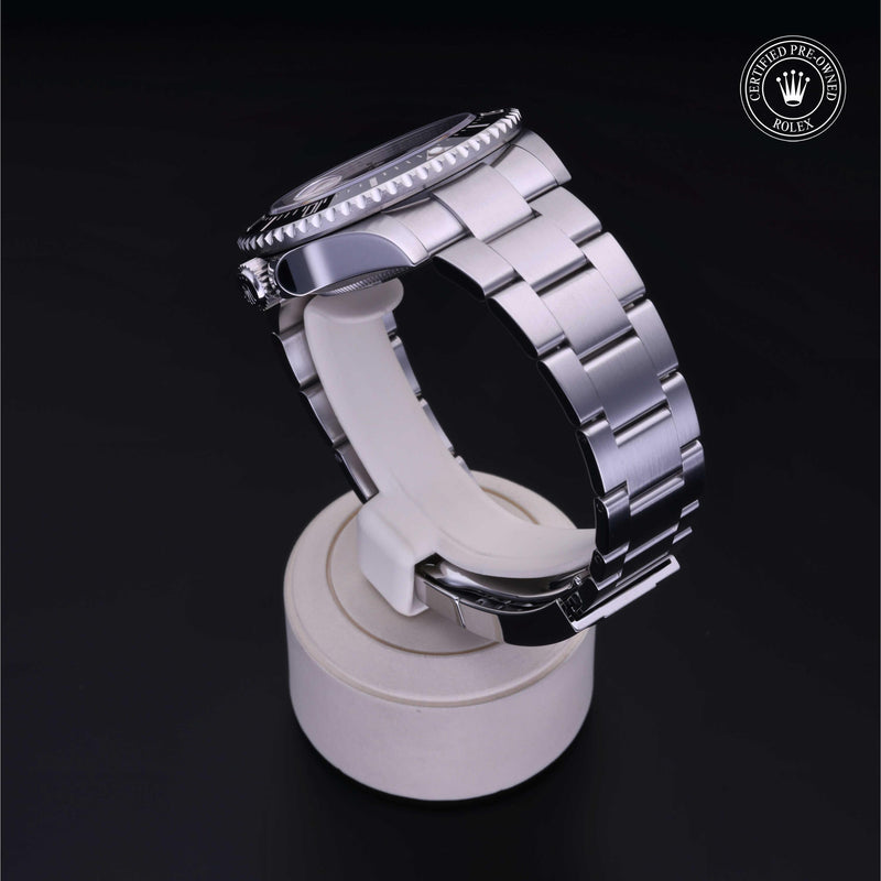 Sea-Dweller M126600-0001