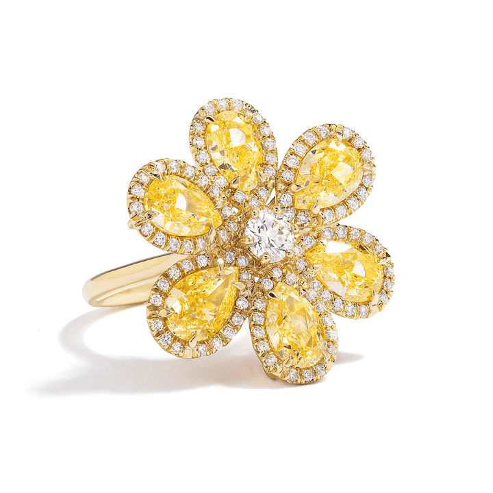 Private Reserve 18k Gold and Fancy Yellow Diamond 6.29 Total Weight Ring