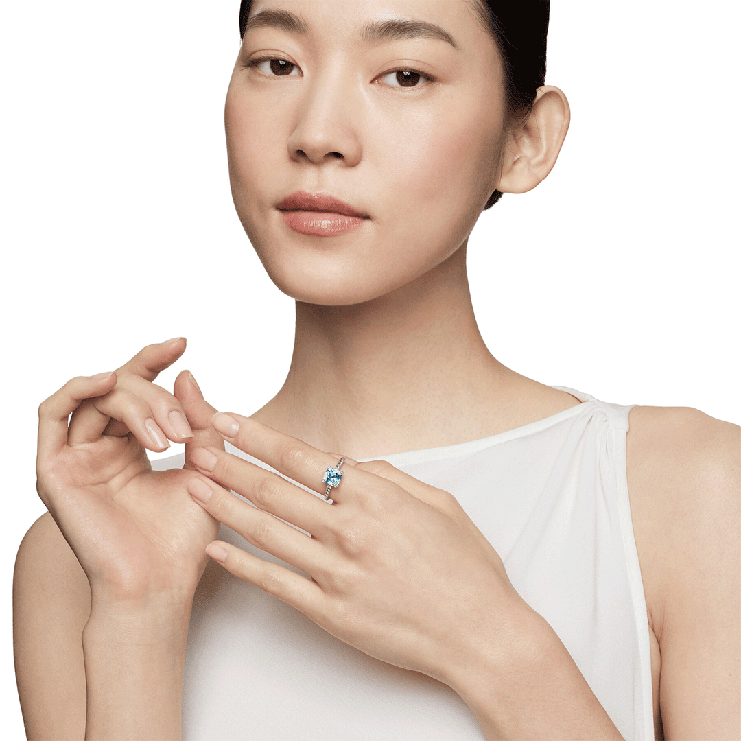 David Yurman Chatelaine Ring Sterling Silver with Blue Topaz and Diamonds, 8mm