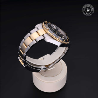 Submariner Date M116613LN-0001