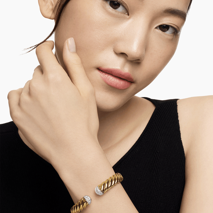 David yurman Sculpted Cable Cuff Bracelet in 18K Yellow Gold with Pavé Diamonds