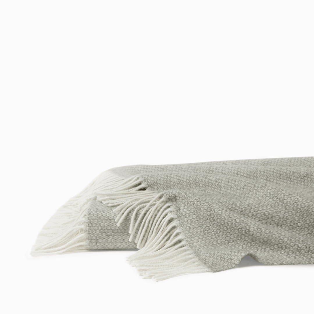 Sferra Cervino Grey Throw