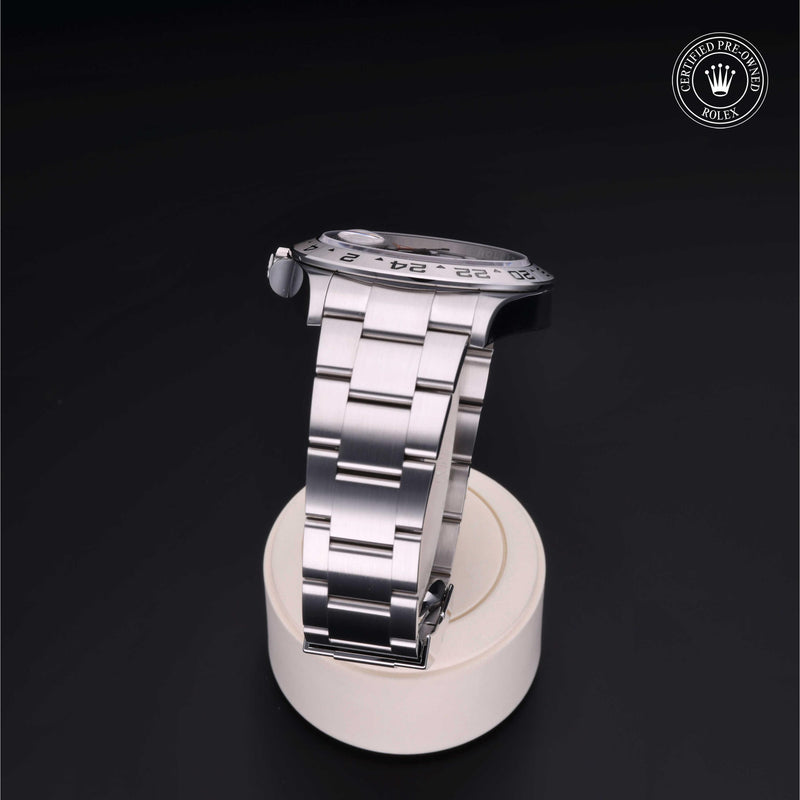 Explorer II M226570-0001