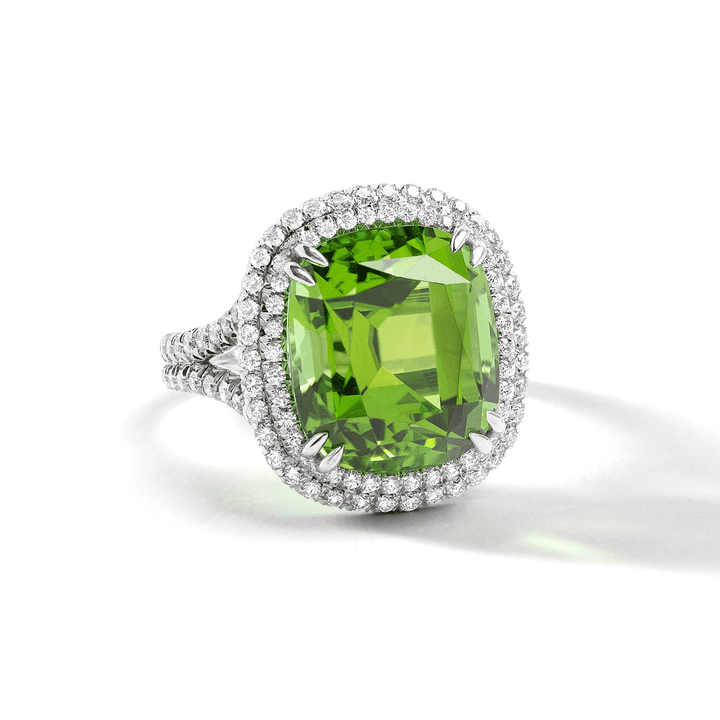 18k White Gold and Green Tourmaline 14.81 Total Weight Ring