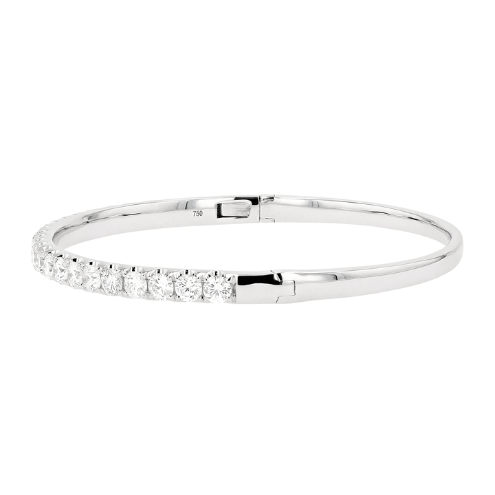 Classic 18k White Gold and 3.00 Total Weight Diamond Bangle Bracelet