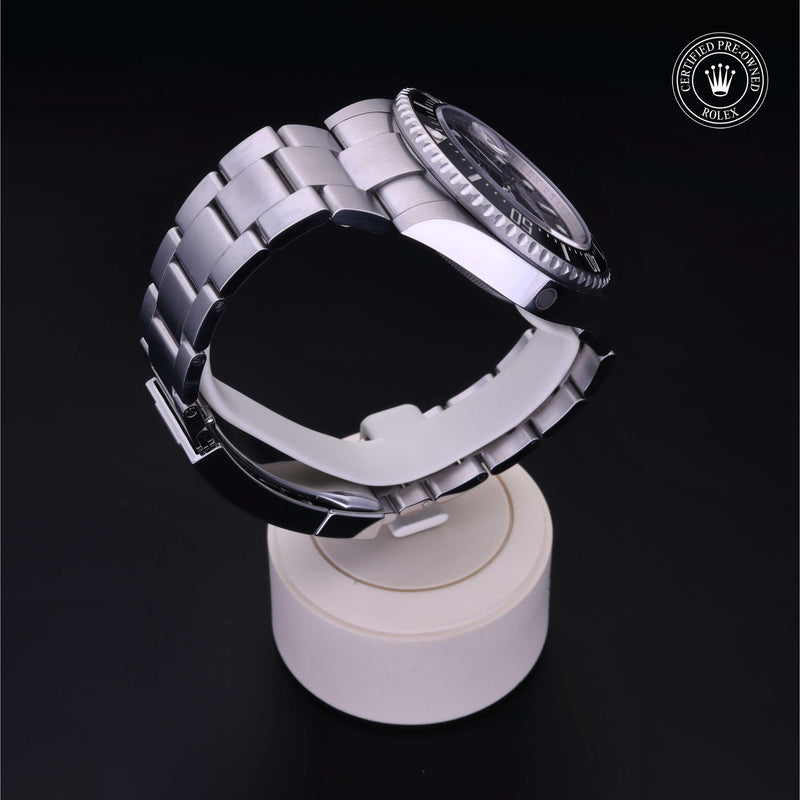 Sea-Dweller M126600-0001