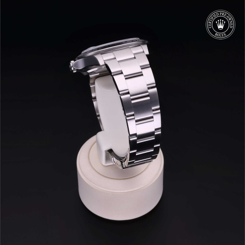 Explorer II M216570-0002