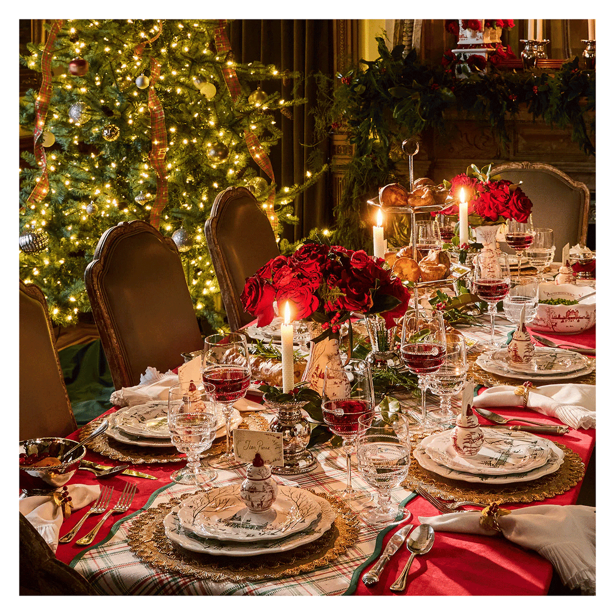 Juliska  Country Estate Winter Frolic 9" Vase - Ruby