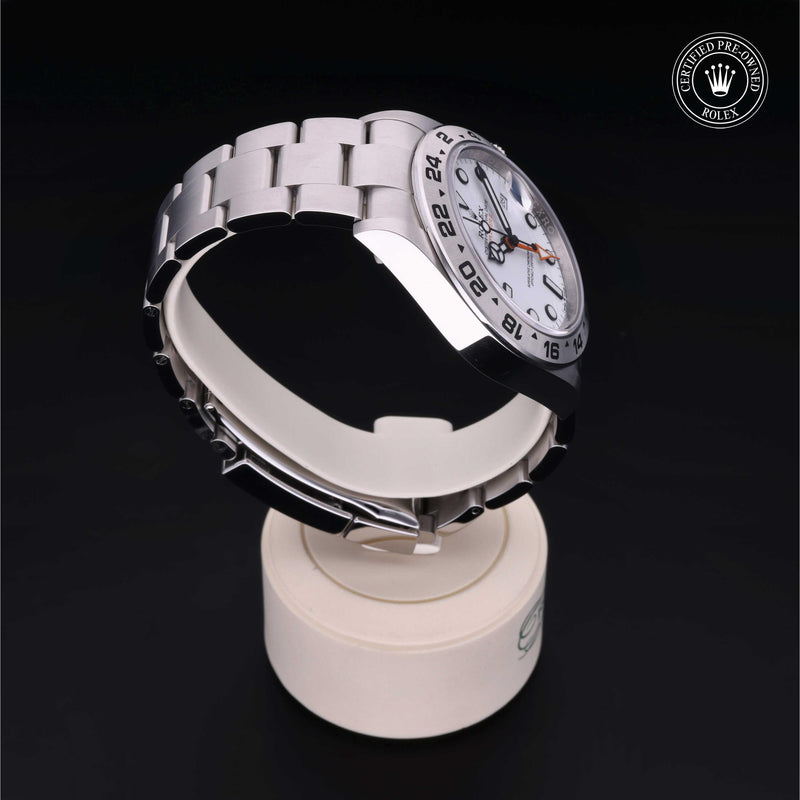 Explorer II M226570-0001