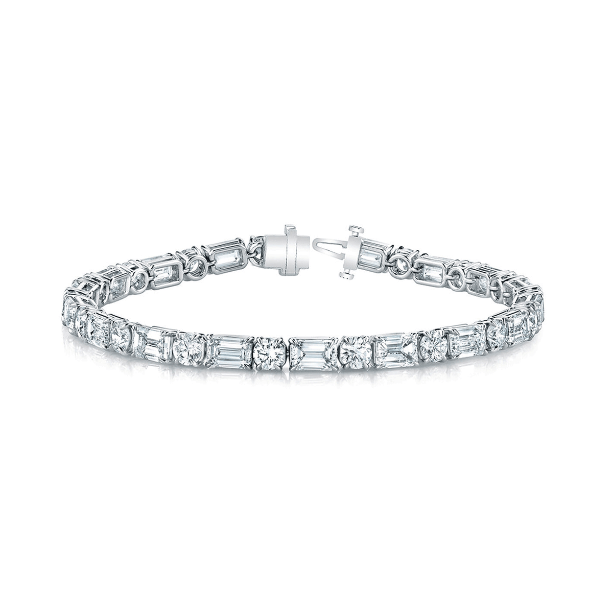 18k White Gold &amp; 7.16ct Emerald Cut Diamond Alternate