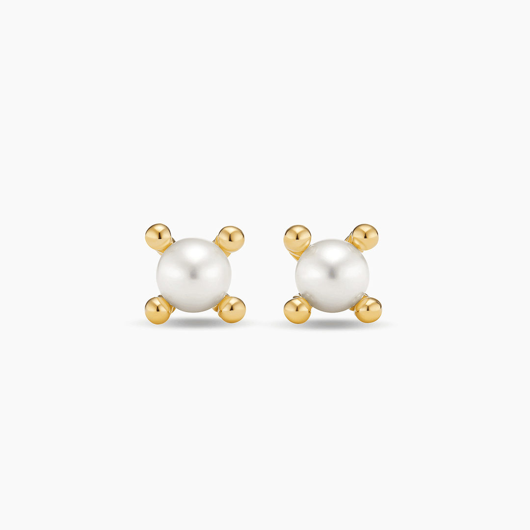 David Yurman Petite Modern Renaissance® Pearl Stud Earrings 18K Yellow Gold with Pearls, 5.5mm