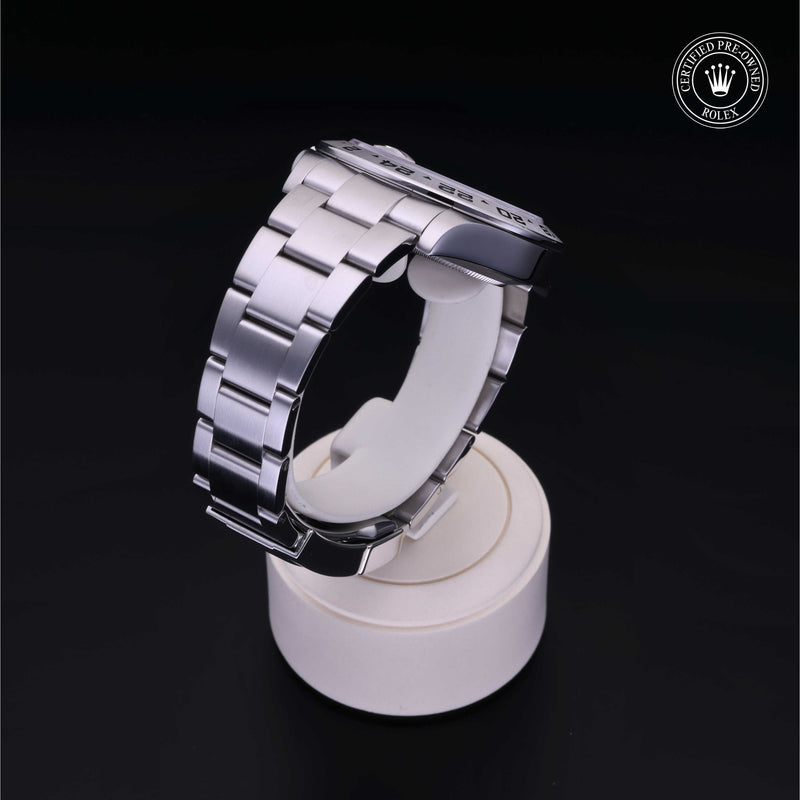 Explorer II M216570-0001