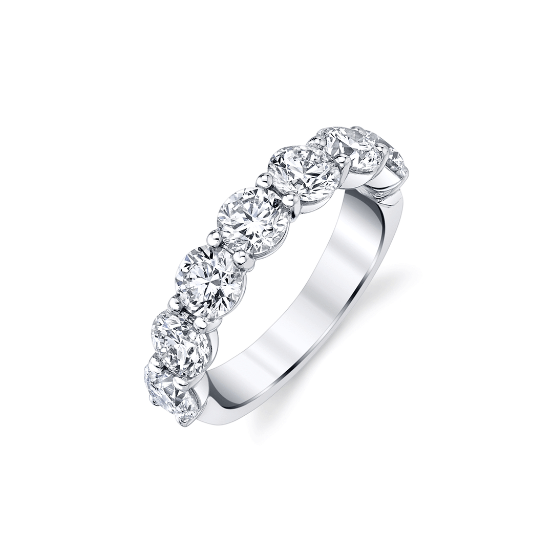 Platinum and Round Diamond 3.51 Total Weight Band