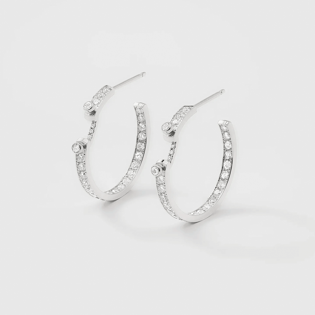 Nouvel Heritage 18k White Gold Eternity Tuxedo Mood Diamond Hoops
