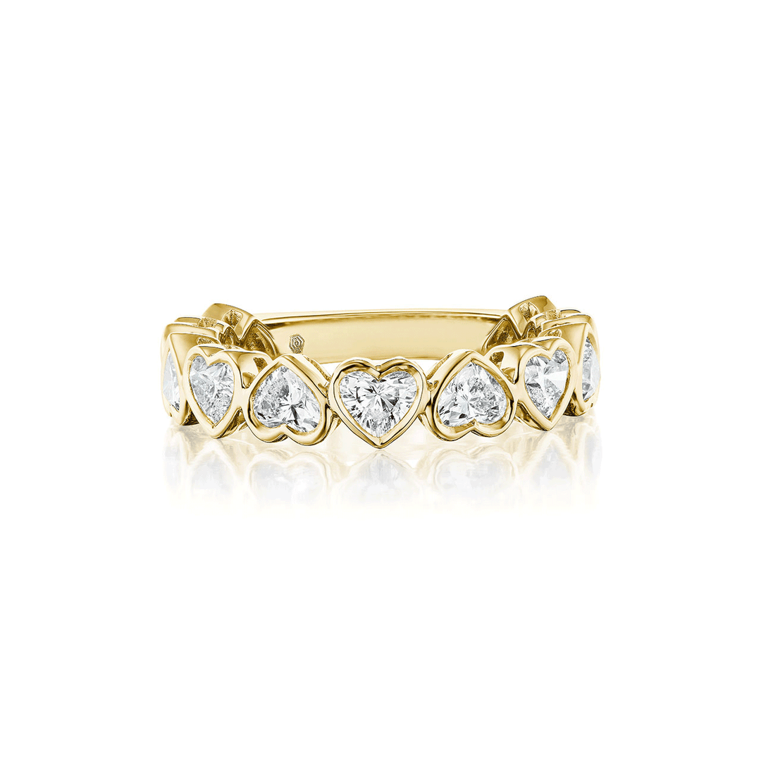 18k Yellow Gold and Heart Shape Diamond 1.66 Total Weight Band