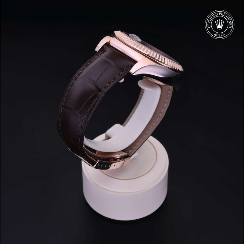 Sky-Dweller M326135-0001