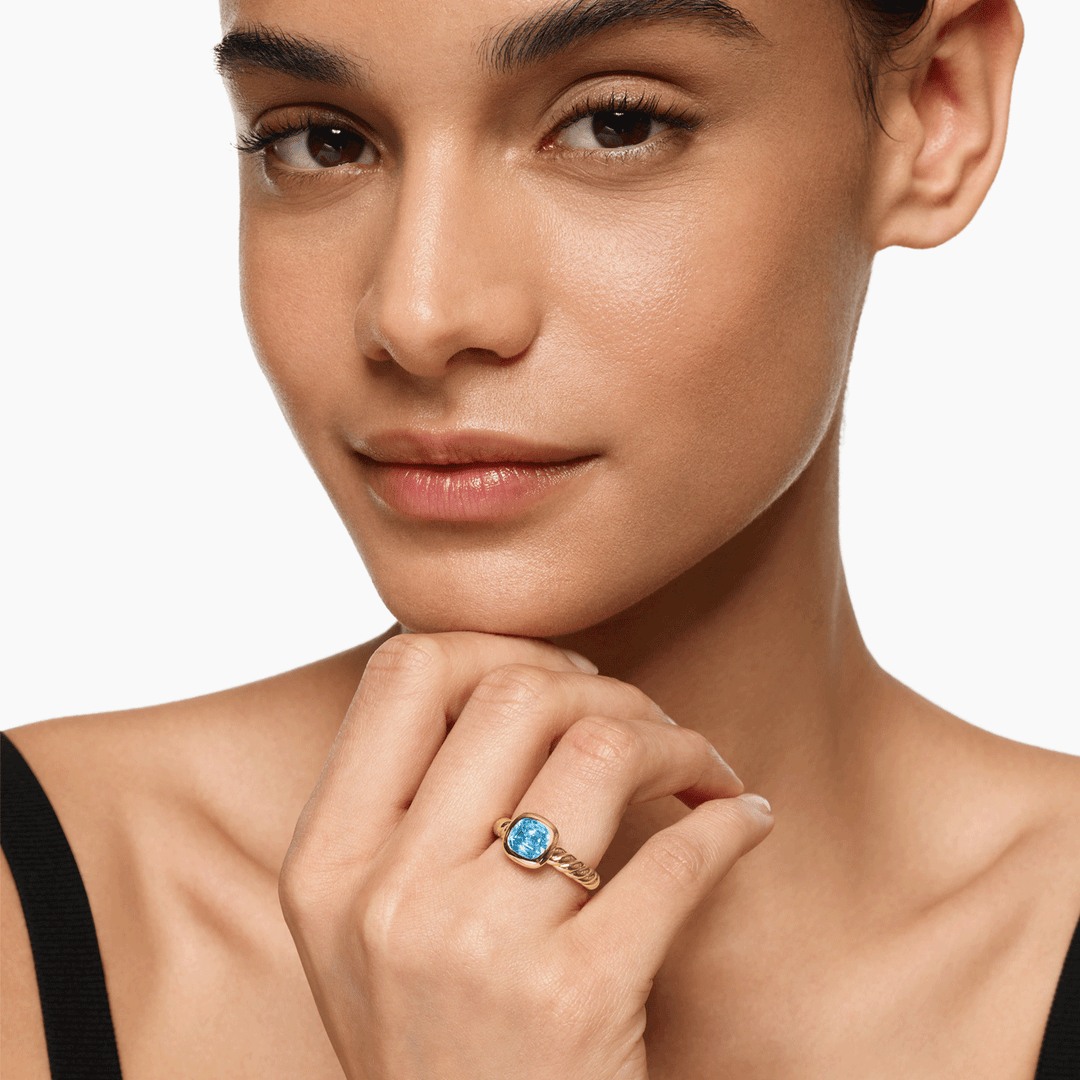 David Yurman Mercer Stone Ring 18k Yellow Gold with Sky Blue Topaz, 7mm