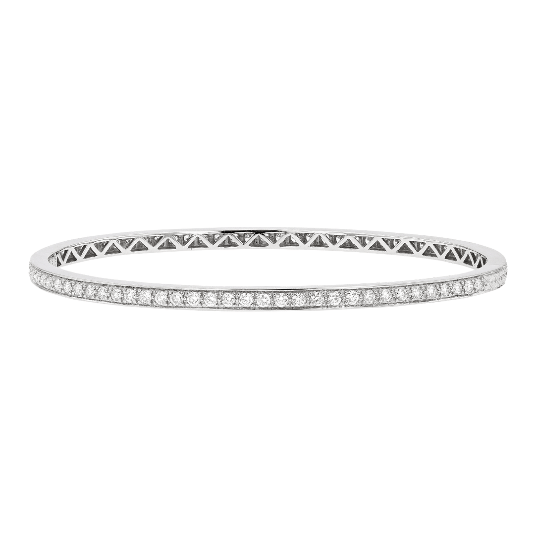 Classic 18k White Gold and 1.39 Total Weight Diamond Bangle Bracelet