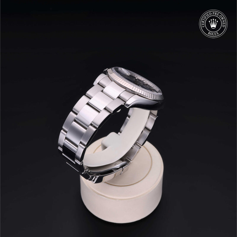 Oyster Perpetual Date M115234-0004
