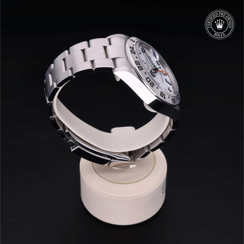 Explorer II M226570-0001