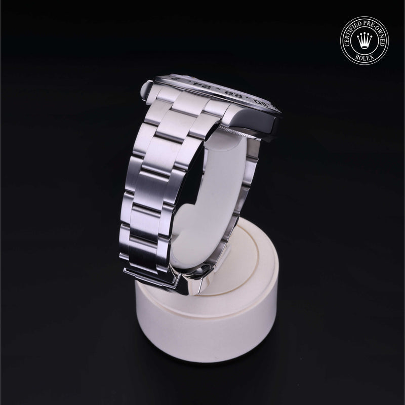 Explorer II M216570-0001