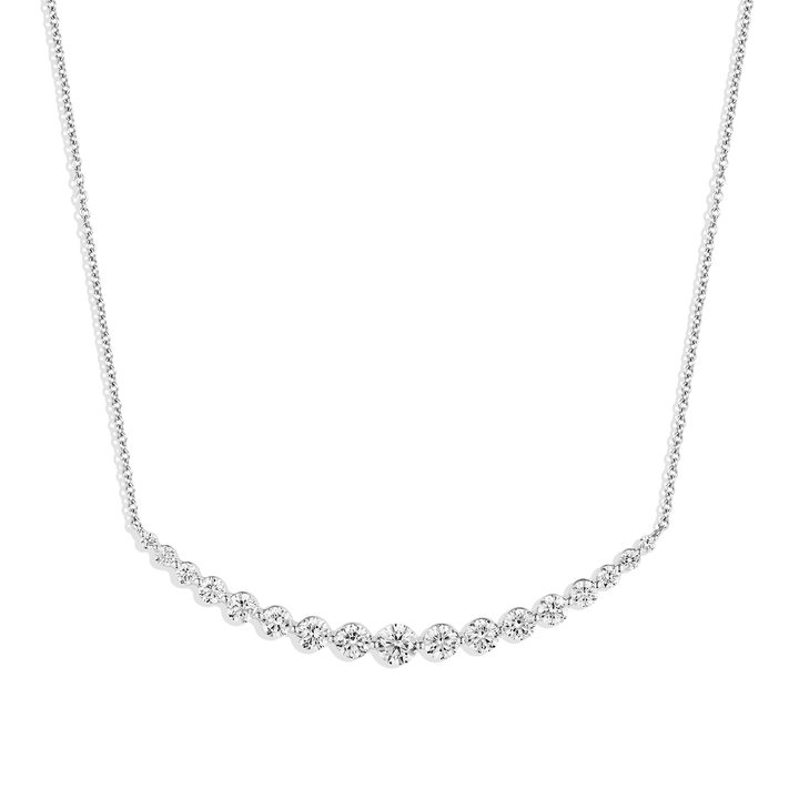 18k White Gold and 1.90 Total Weight Diamond Graduated Necklace