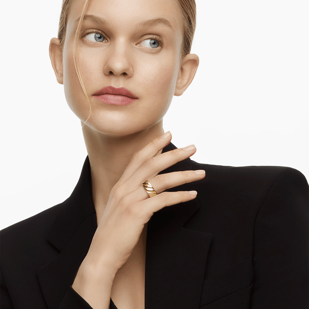 David Yurman Sculpted Cable Band Ring in 18k Yellow Gold