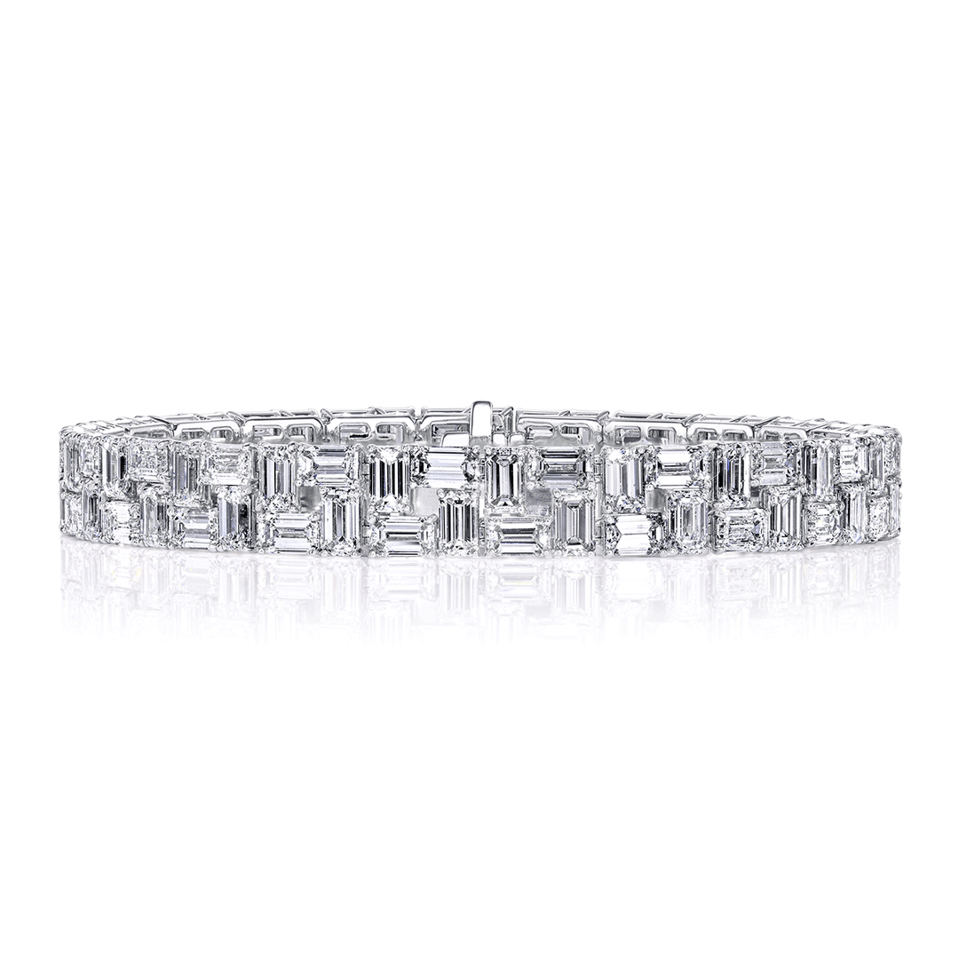18k White Gold and 23.11 Total Weight Emerald Cut Diamond Bracelet