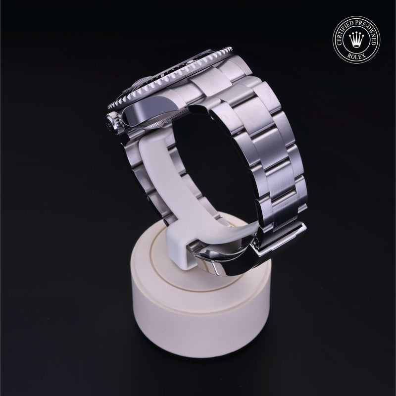 Sea-Dweller M126600-0001