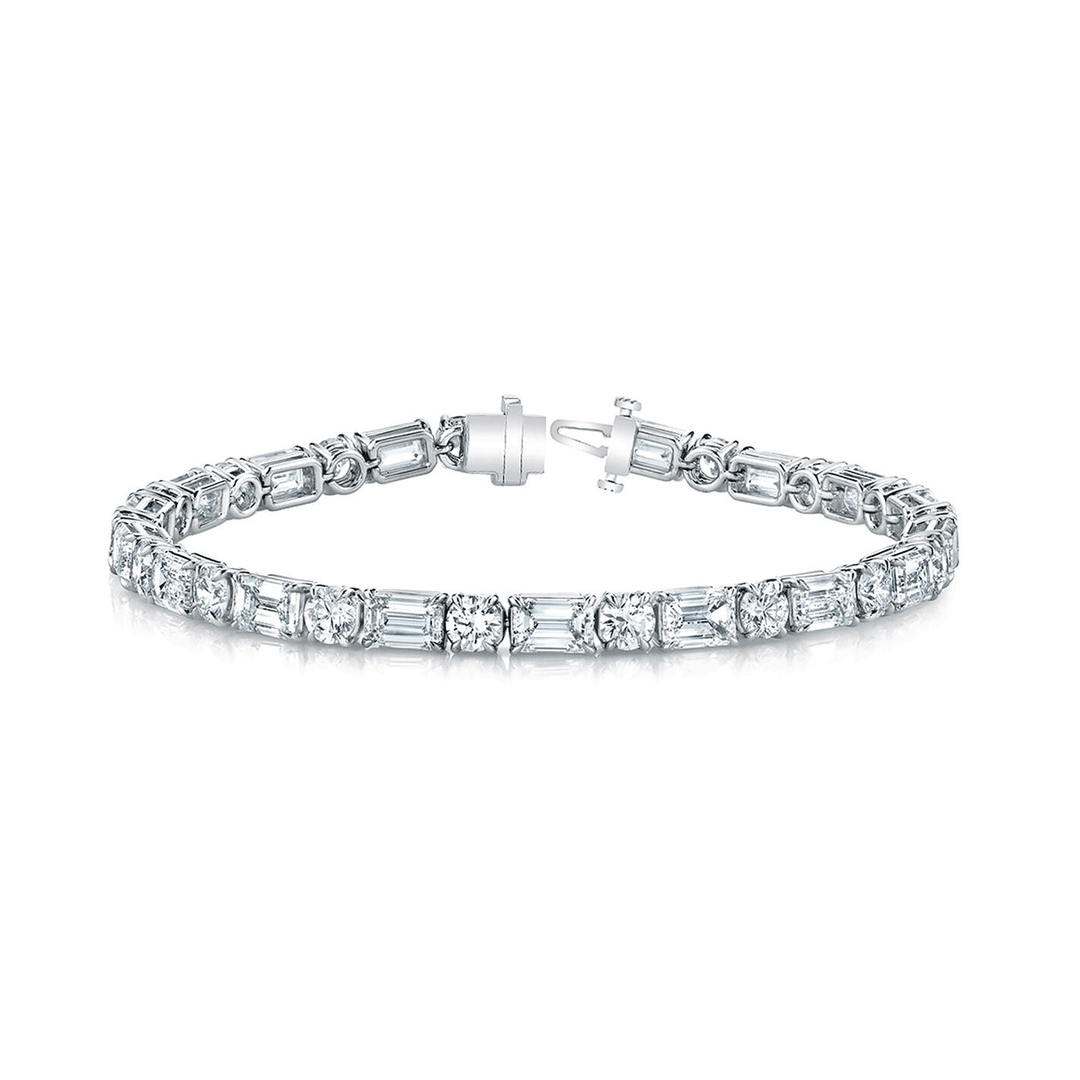 18k White Gold and 7.16 Total Weight Emerald Cut Diamond Alternate Bracelet