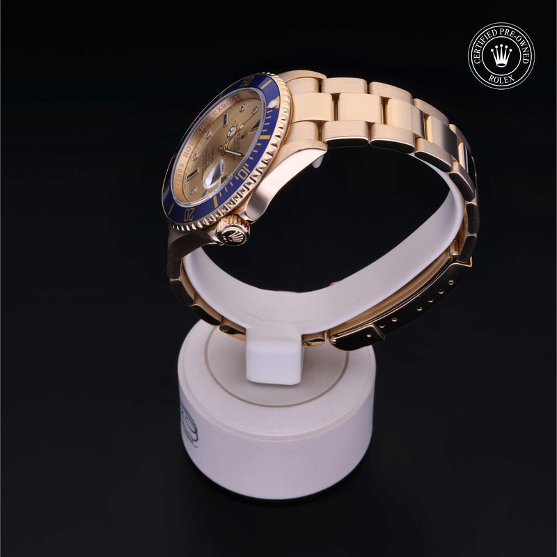 Submariner Date M16618-0001