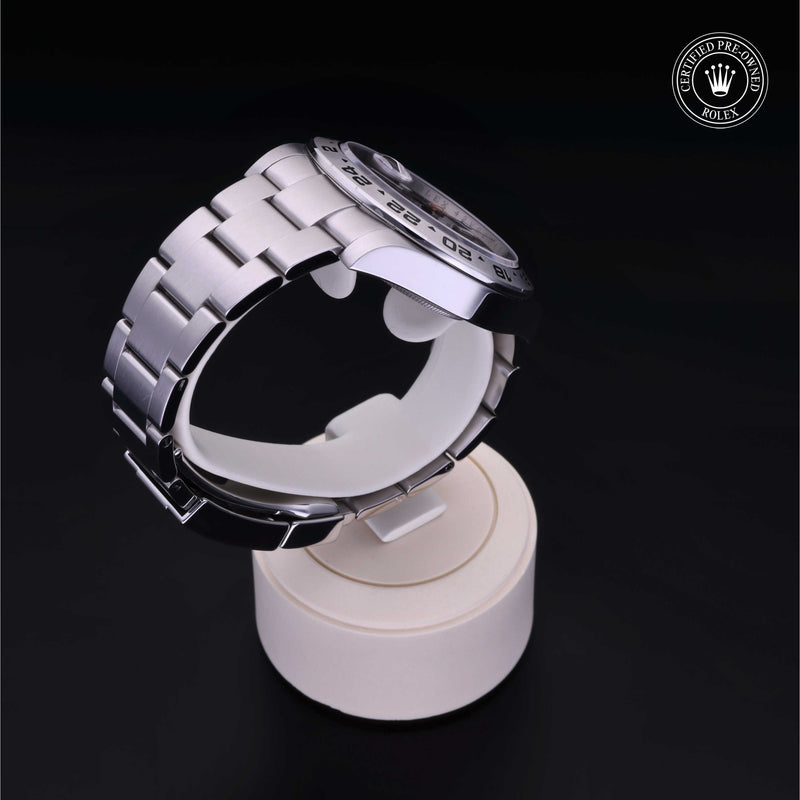 Explorer II M216570-0002