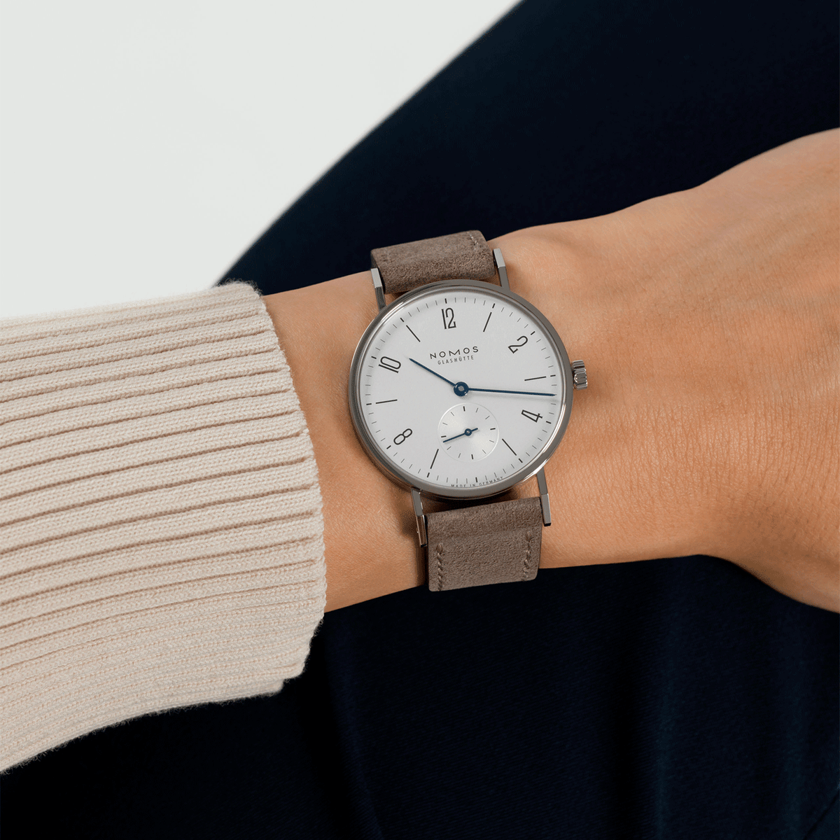 Nomos Tangente 33 Reference 122