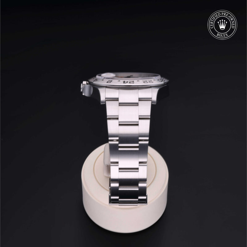Explorer II M226570-0001