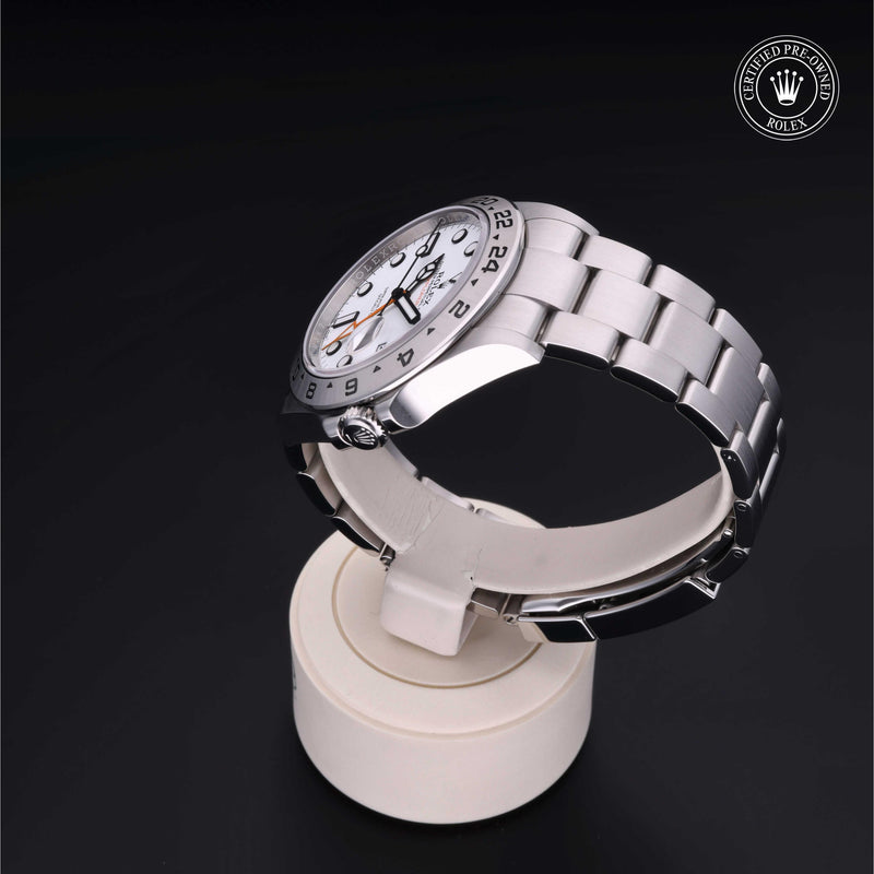 Explorer II M226570-0001