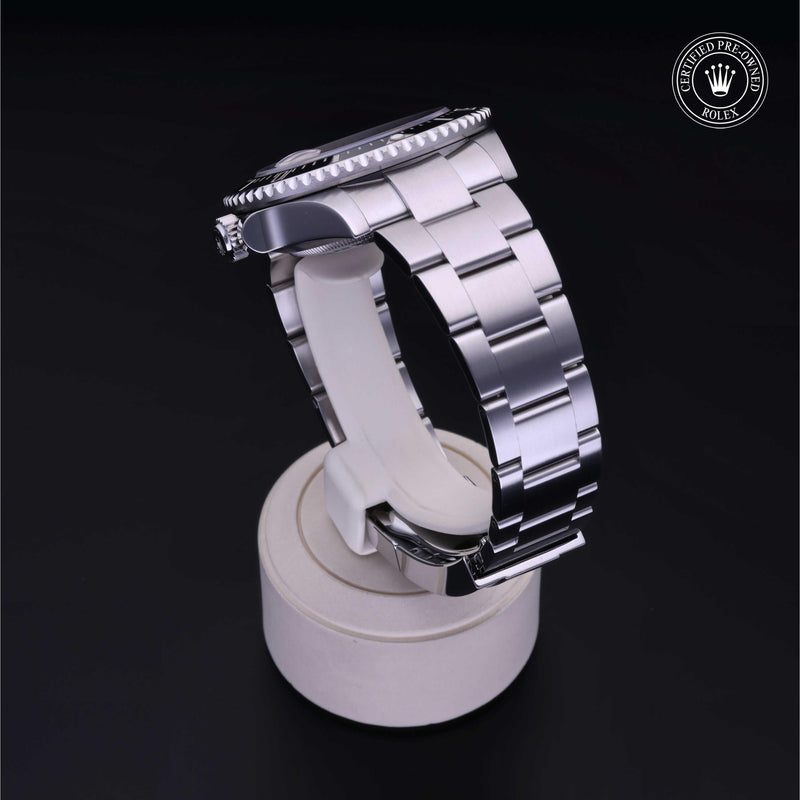 Sea-Dweller M126600-0001