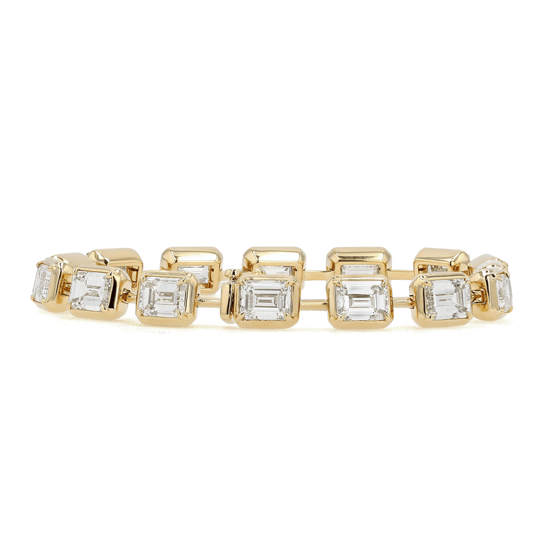 18k Yellow Gold and Emerald Cut Diamond 15.40 Total Weight Bracelet