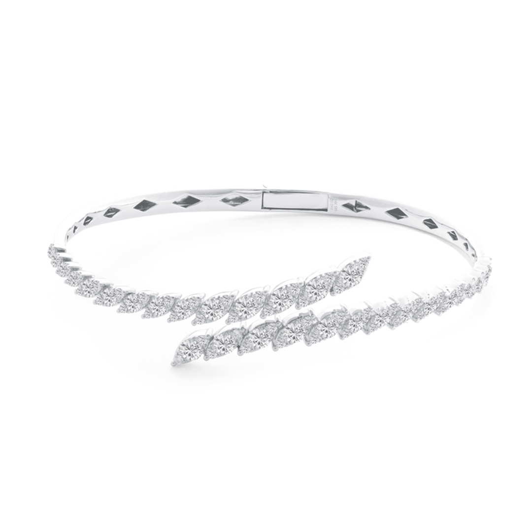 18k White Gold and 2.98 Total Weight Diamond Cuff