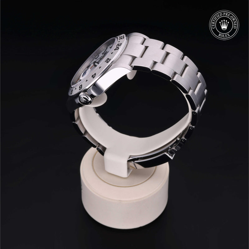 Explorer II M226570-0001