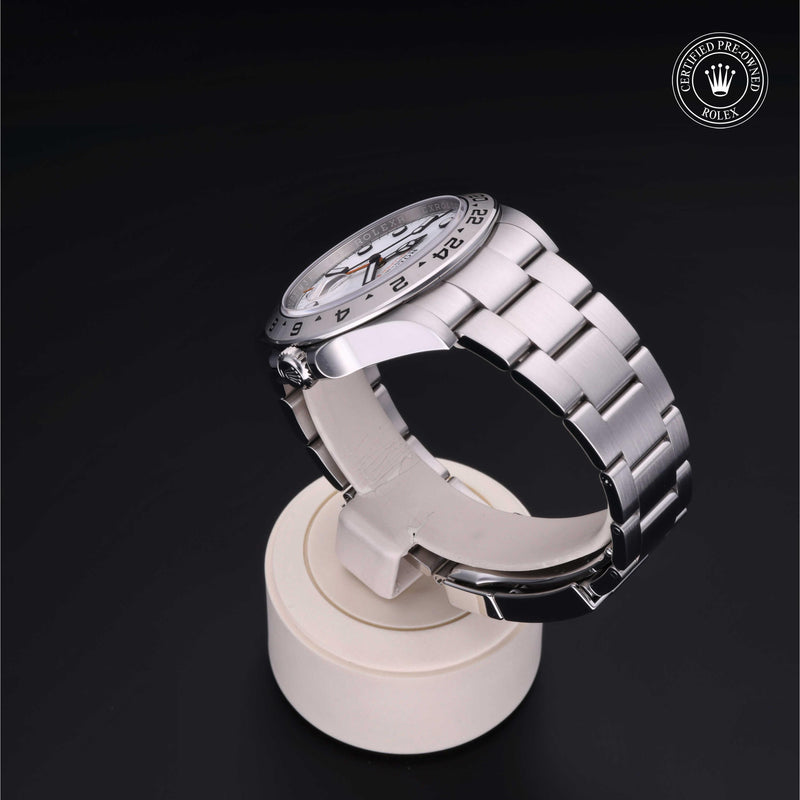 Explorer II M226570-0001